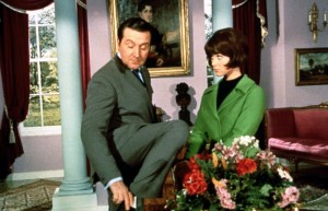 Patrick Macnee and Linda Thorson in The Avengers
